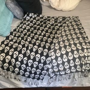 Skull scarf